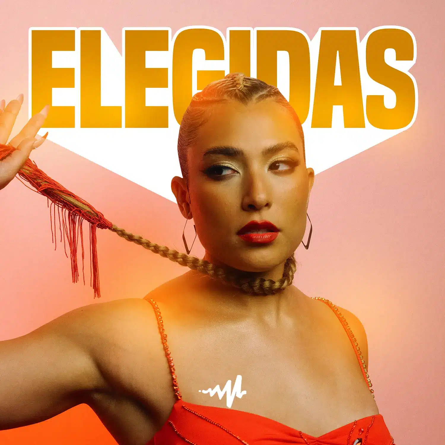 The cover of elegidas, featuring a woman in a red dress for a Grace Gaustad case study.